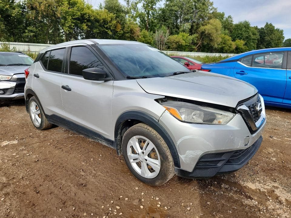 2020 NISSAN KICKS S 4