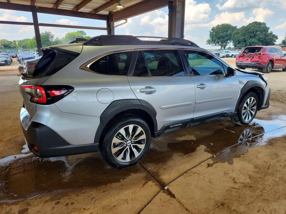 2025 SUBARU OUTBACK LIMITED 3