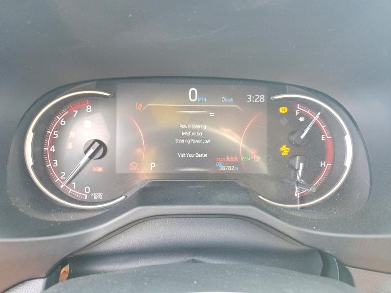 2023 TOYOTA RAV4 XLE 9