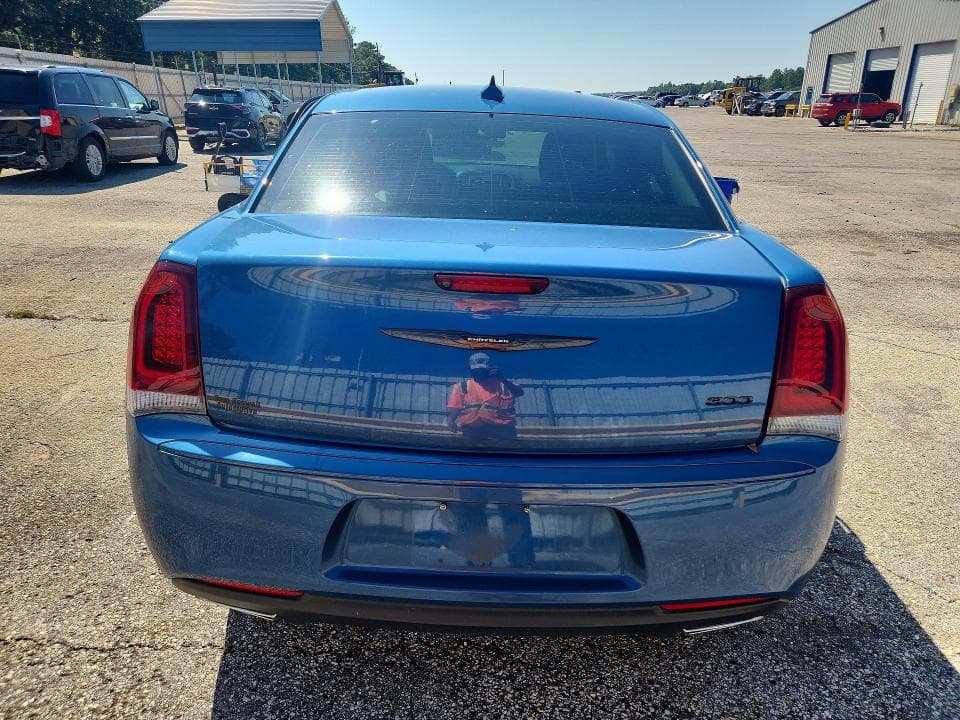 2022 CHRYSLER 300 TOURING 6