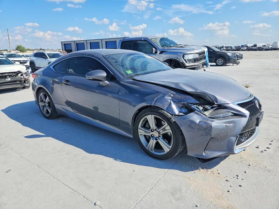 2017 LEXUS RC 200T 4