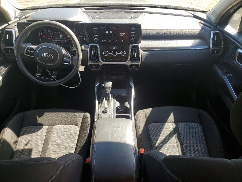2021 KIA SORENTO LX 8