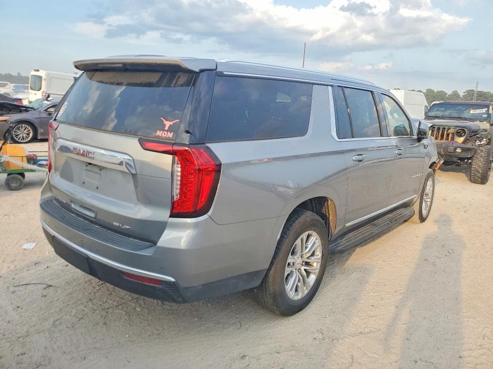 2023 GMC YUKON XL C1500 SLT 3