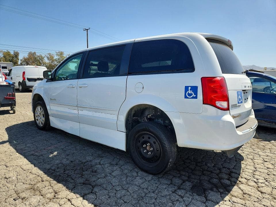2017 DODGE GRAND CARAVAN SE 2
