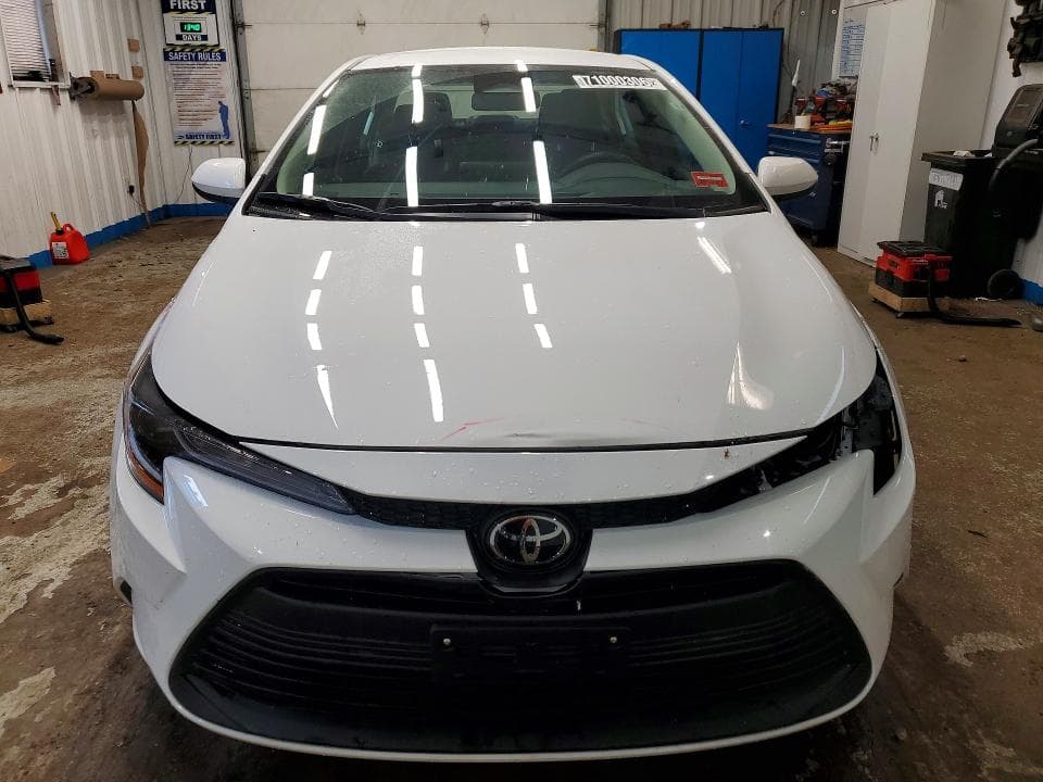 2026 TOYOTA COROLLA LE 5