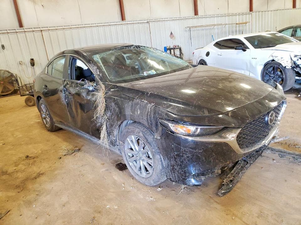 2022 MAZDA 3 4