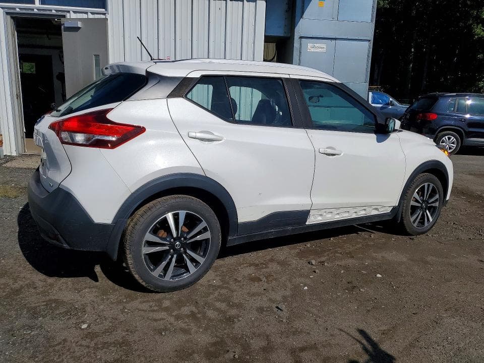2019 NISSAN KICKS SV 3
