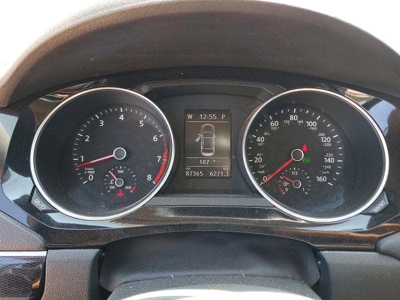 2017 VOLKSWAGEN JETTA SEL 9