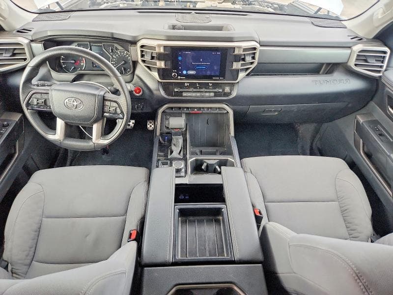 2024 TOYOTA TUNDRA SR5 8