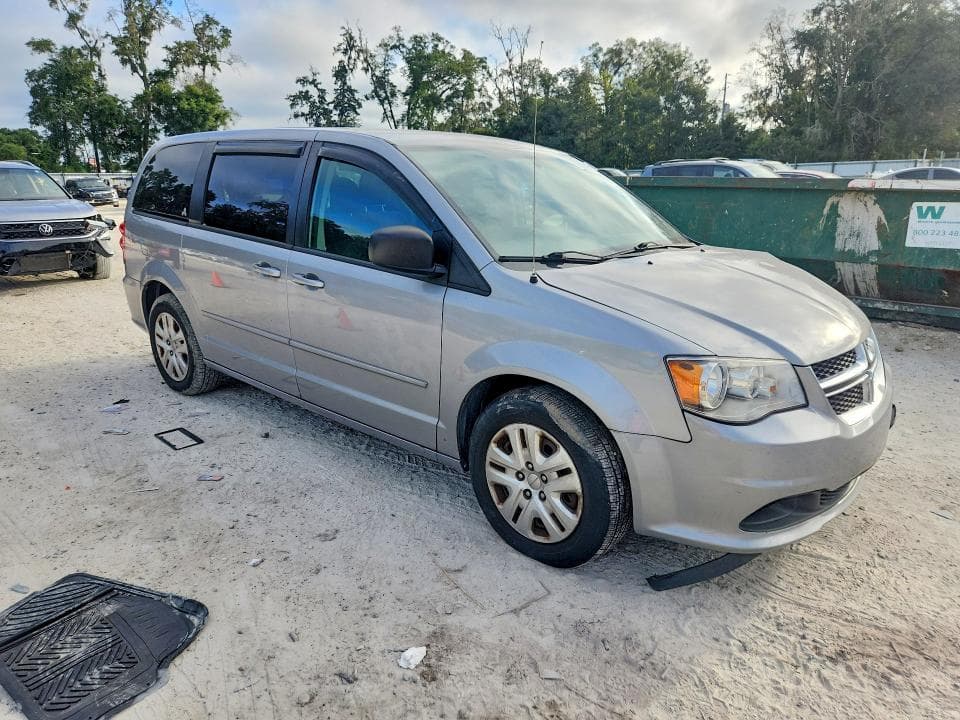 2017 DODGE GRAND CARAVAN SE 4