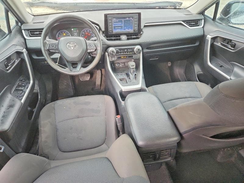 2022 TOYOTA RAV4 LE 8