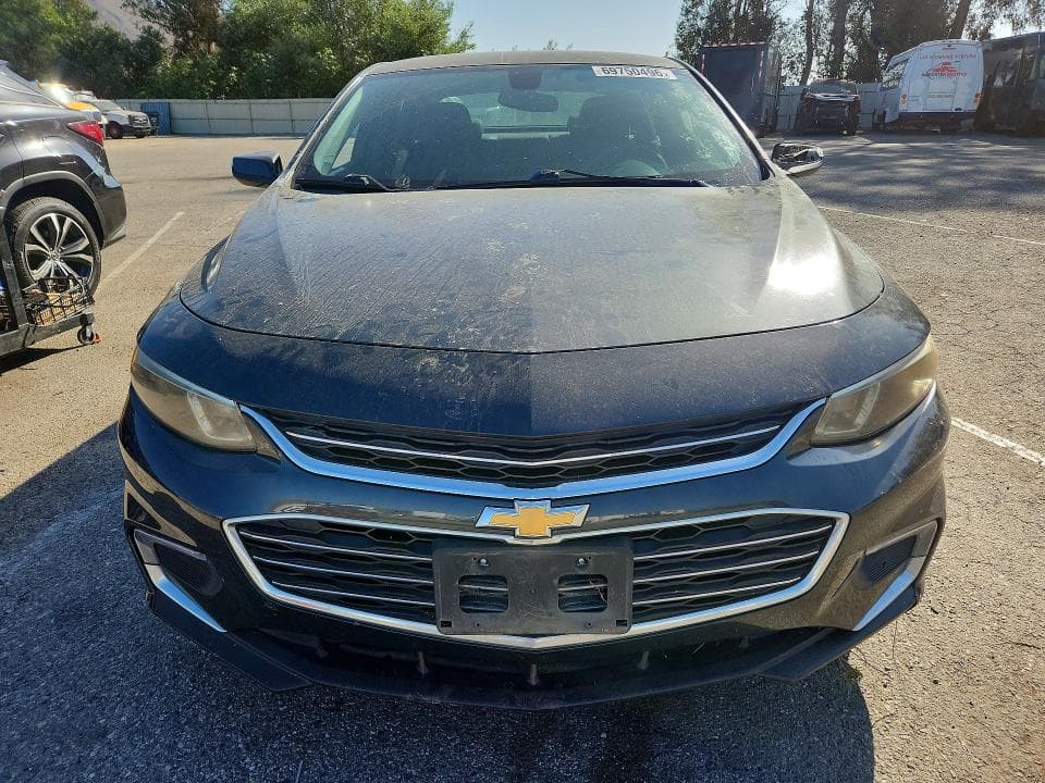 2017 CHEVROLET MALIBU LT 5