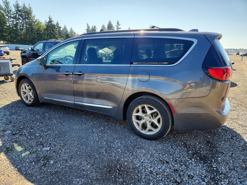 2017 CHRYSLER PACIFICA TOURING L 2