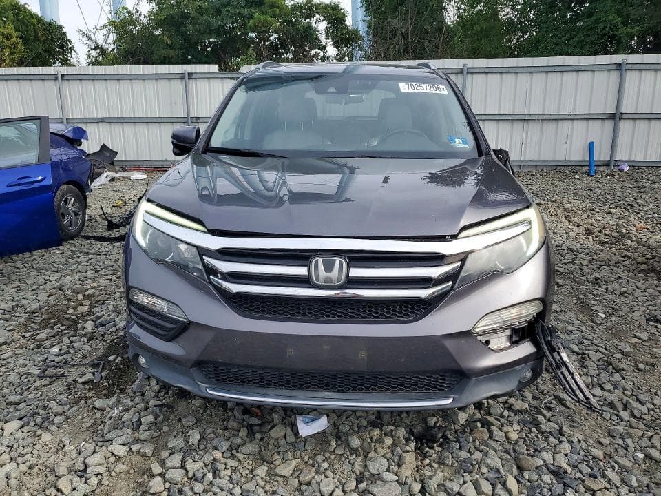 2017 HONDA PILOT TOURING 5