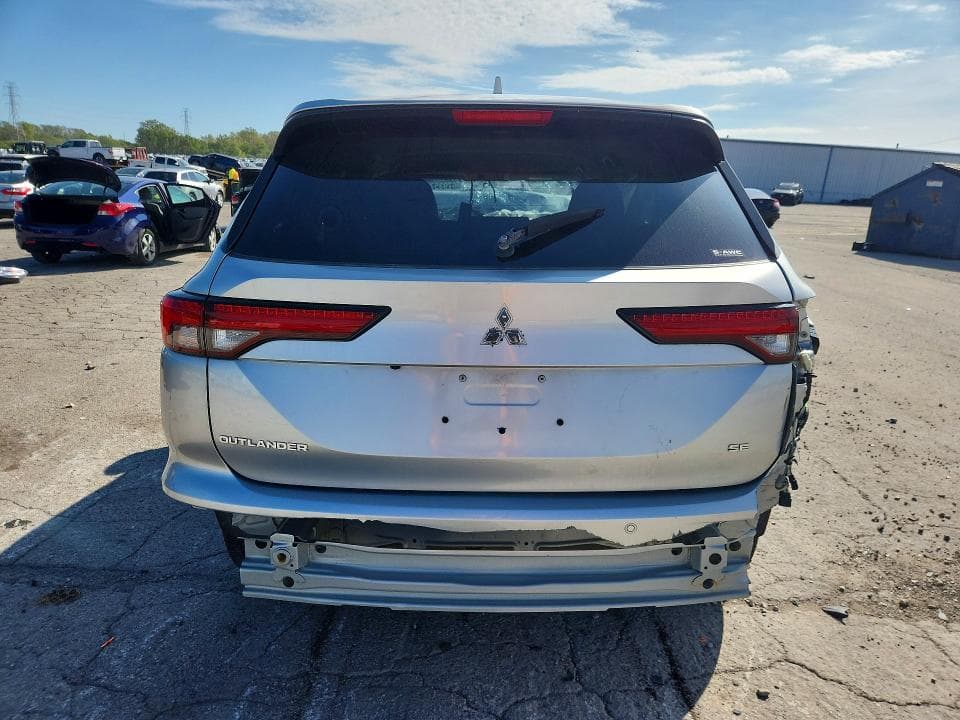 2024 MITSUBISHI OUTLANDER SE 6