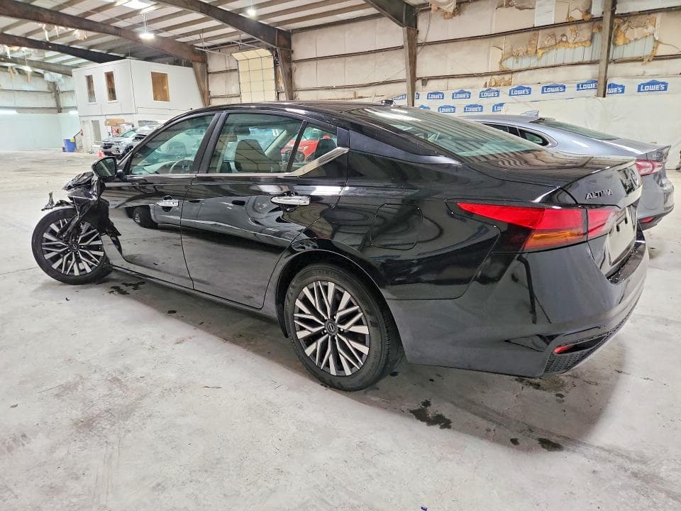 2024 NISSAN ALTIMA SV 2