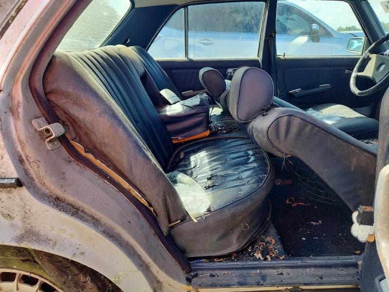 1984 MERCEDES-BENZ 300 DT 10
