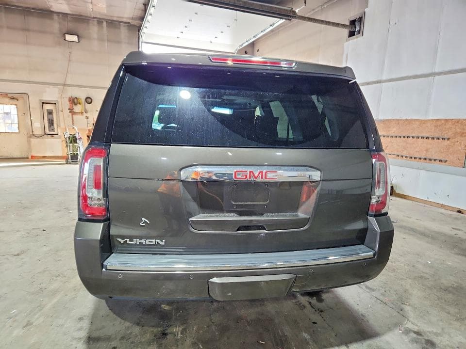 2019 GMC YUKON DENALI 6
