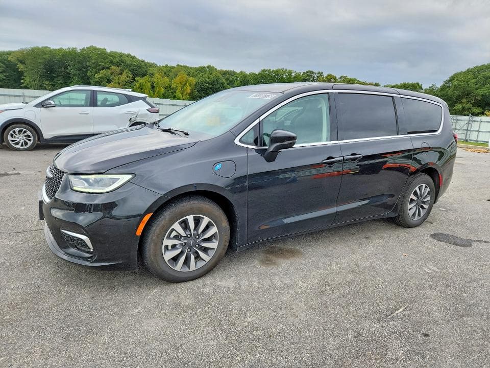 2023 CHRYSLER PACIFICA HYBRID TOURING L