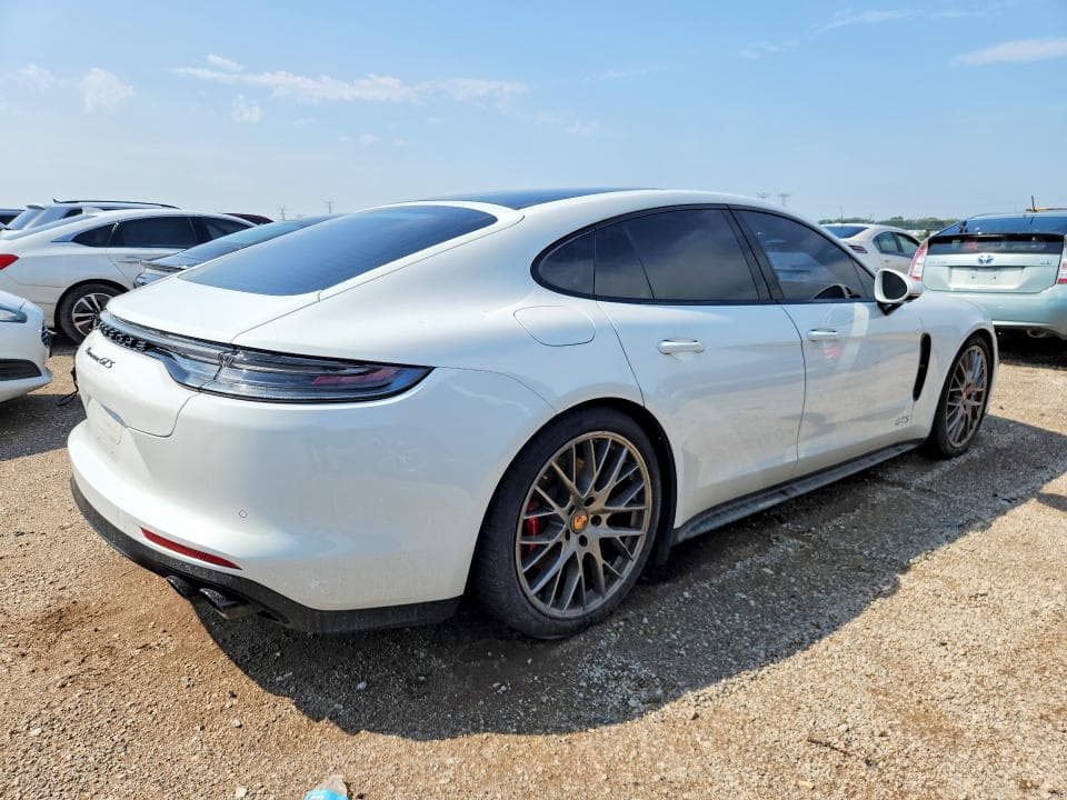 2022 PORSCHE PANAMERA GTS 3
