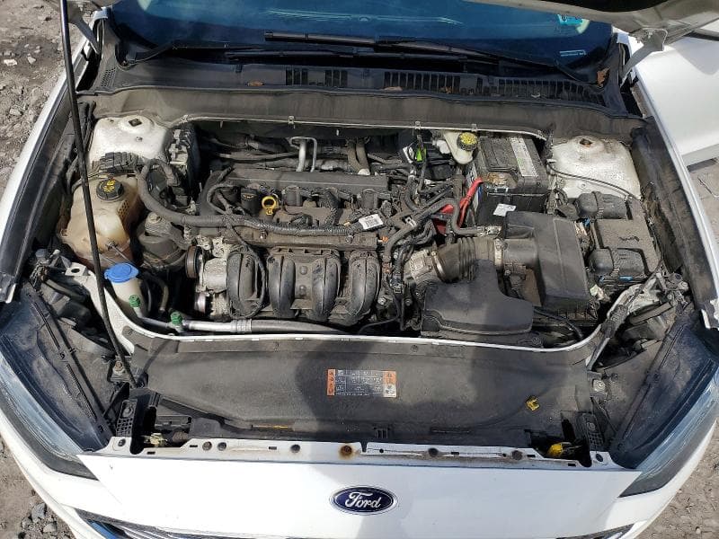 2017 FORD FUSION SE 11