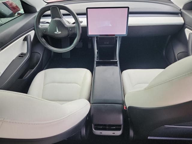 2018 TESLA MODEL 3 8
