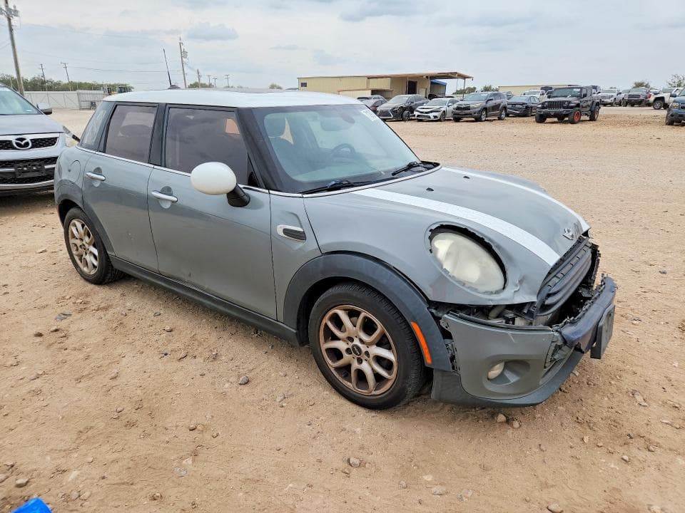 2017 MINI COOPER 4