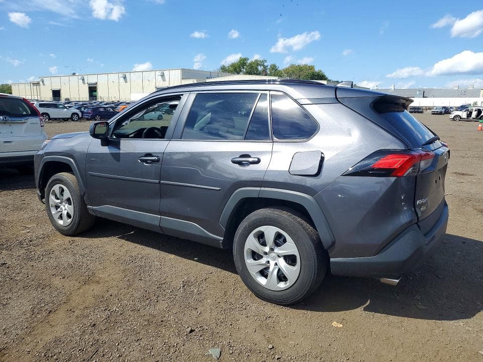 2021 TOYOTA RAV4 LE 2