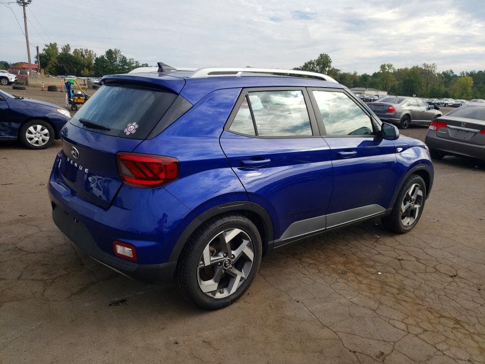 2022 HYUNDAI VENUE SEL 3