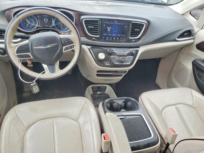 2019 CHRYSLER PACIFICA LIMITED 8