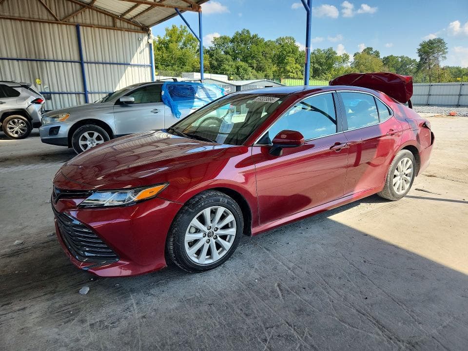 2019 TOYOTA CAMRY LE - 1