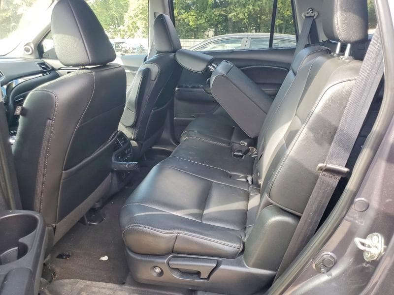 2019 HONDA PILOT TOURING 11