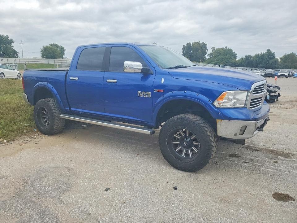 2017 RAM 1500 SLT 4