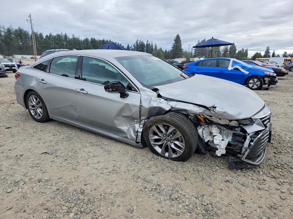 2021 TOYOTA AVALON XLE 4
