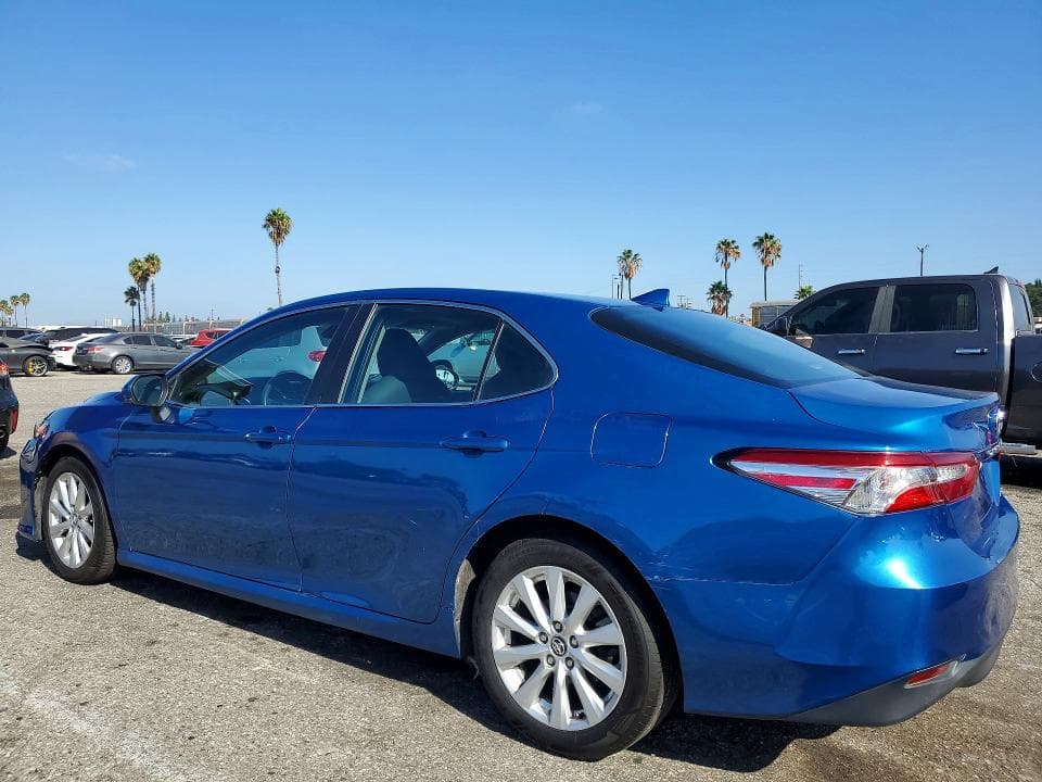 2020 TOYOTA CAMRY LE 2