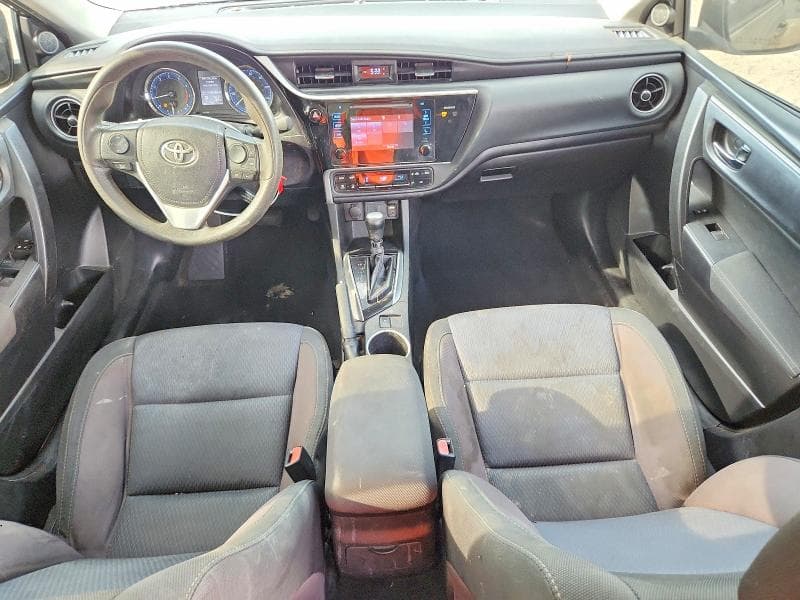 2017 TOYOTA COROLLA LE 8