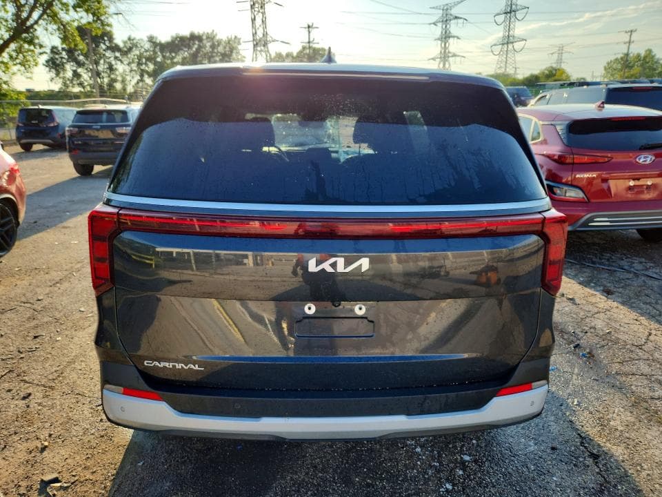 2026 KIA CARNIVAL LXS 6