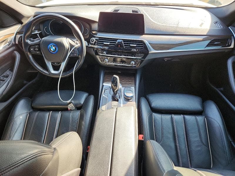 2018 BMW 530XE 8