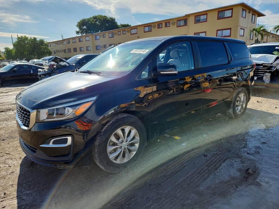 2019 KIA SEDONA LX