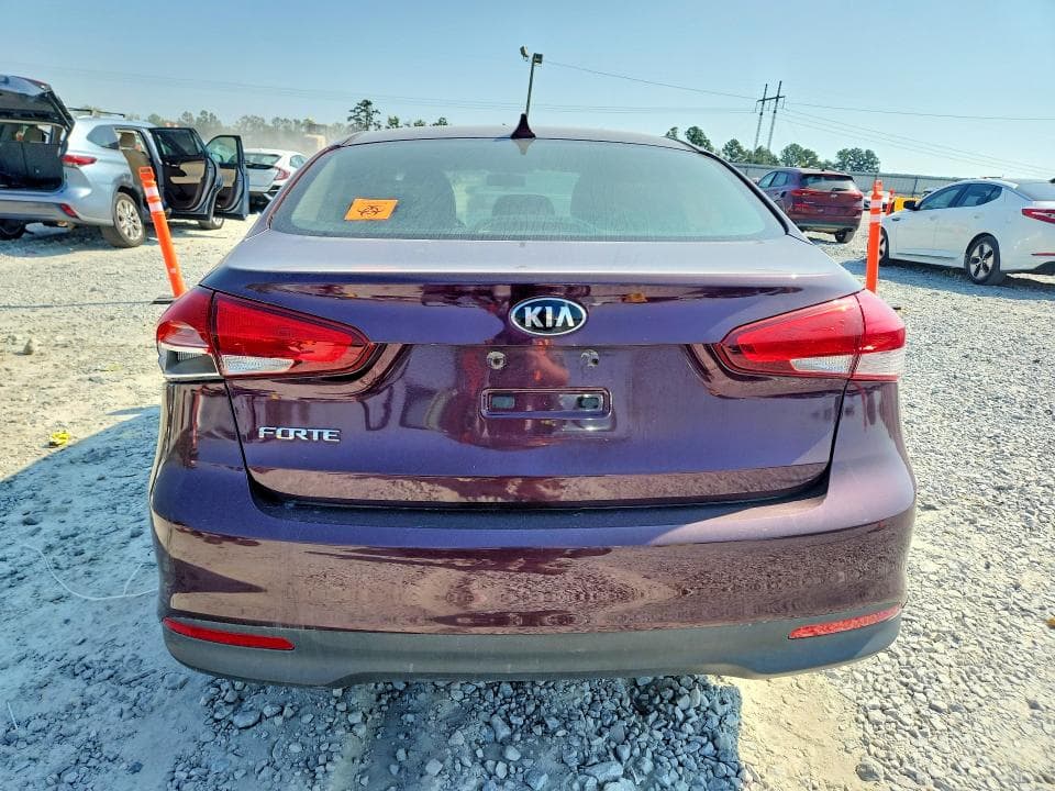 2017 KIA FORTE LX 6