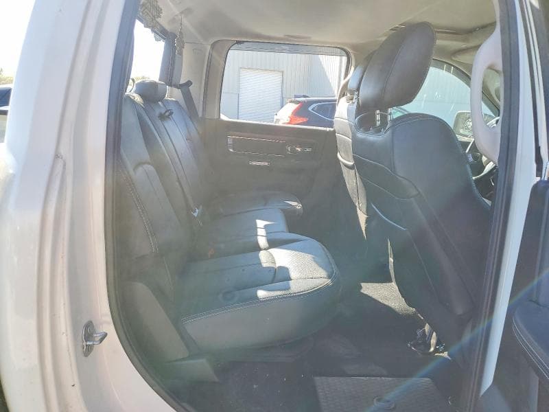 2018 RAM 1500 LARAMIE 10