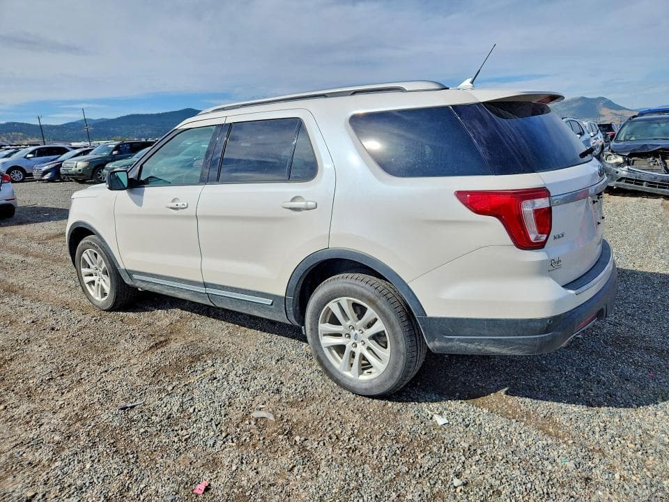 2018 FORD EXPLORER XLT 2