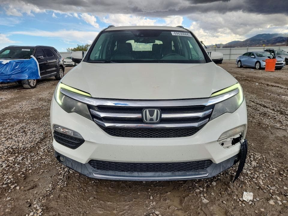 2017 HONDA PILOT ELITE 5