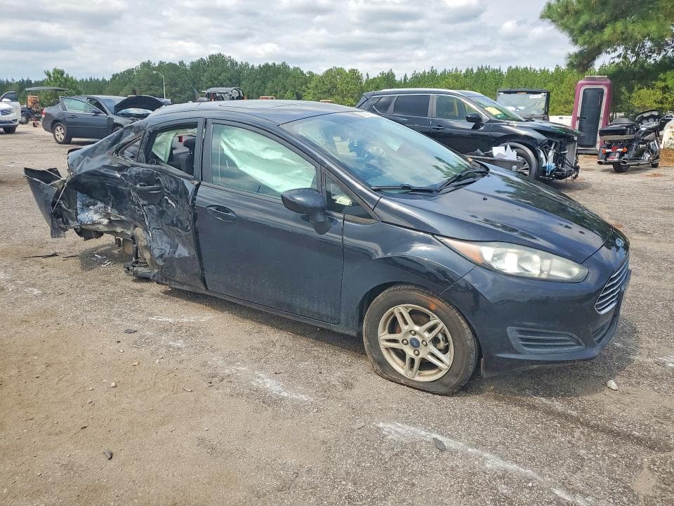2018 FORD FIESTA SE 4