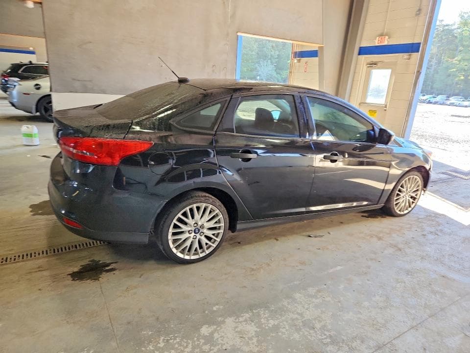 2017 FORD FOCUS S 3