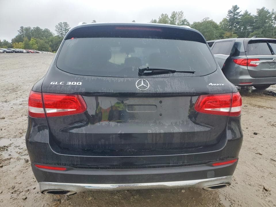 2017 MERCEDES-BENZ GLC 300 4MATIC 6
