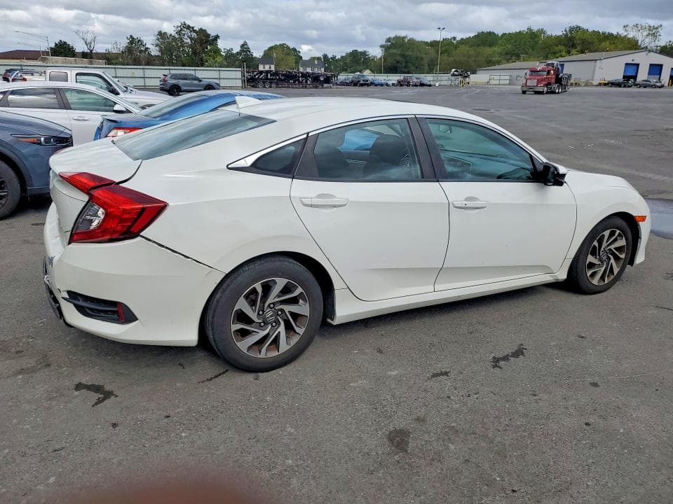 2018 HONDA CIVIC EX 3