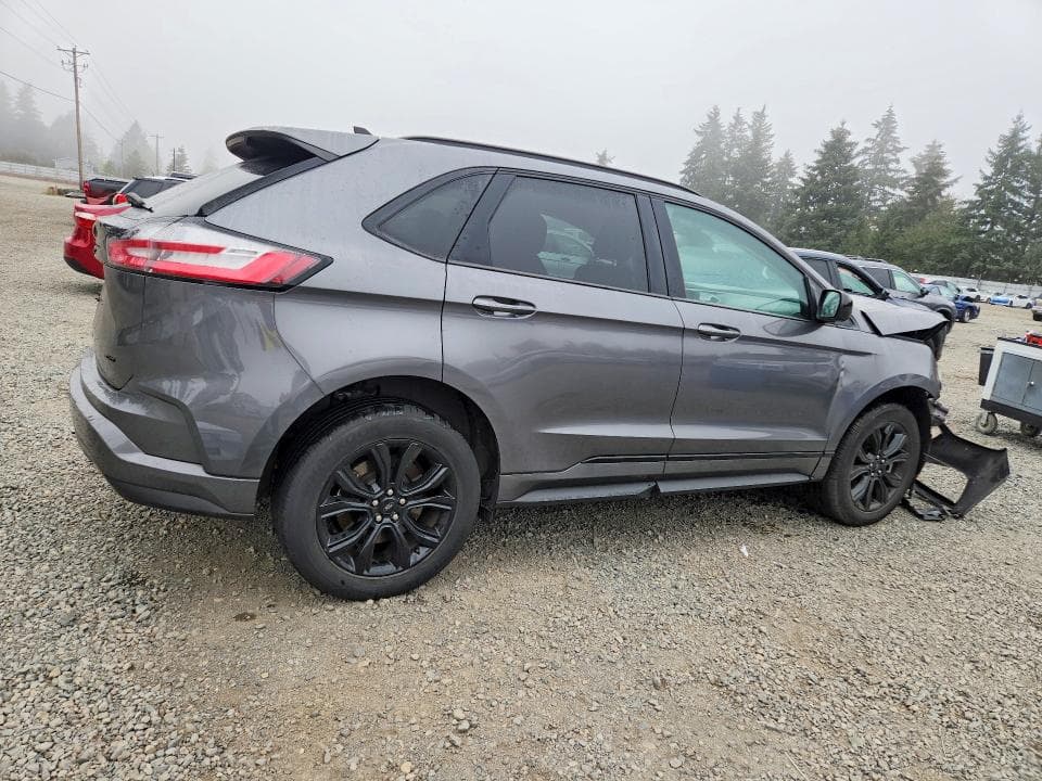 2022 FORD EDGE SE 3
