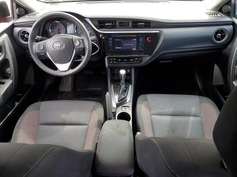 2019 TOYOTA COROLLA LE 8
