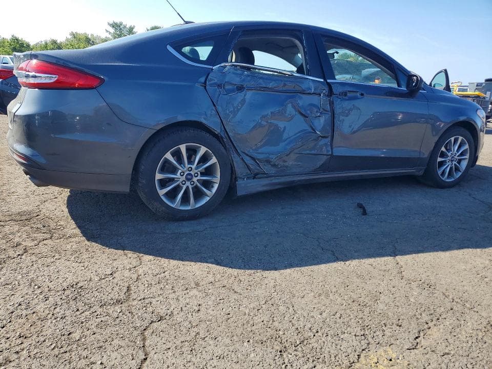 2017 FORD FUSION SE 3